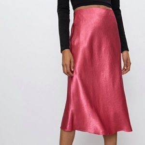 Aritzia babaton NWOT size 4 hot pink slip skirt